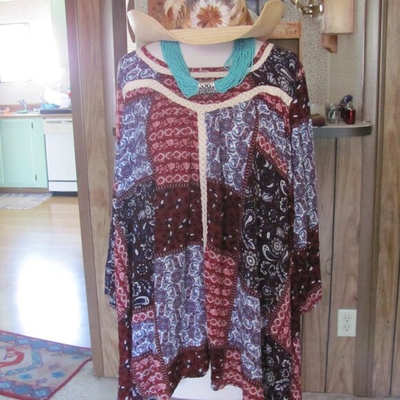 Urban Mangoz BoHo Inspired Print BabyDoll Tunic  B Tops - Urban Mangoz BoHo Inspired Print BabyDoll Tunic  Brand New  Keyhole Closure in t